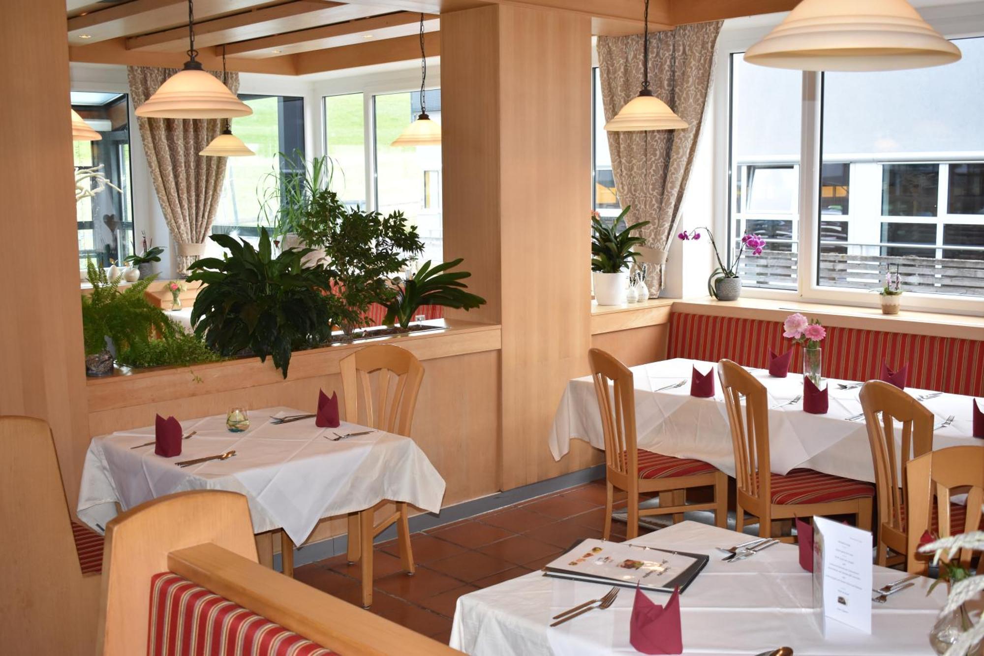 Hotel Kleissl Oberperfuss Ngoại thất bức ảnh