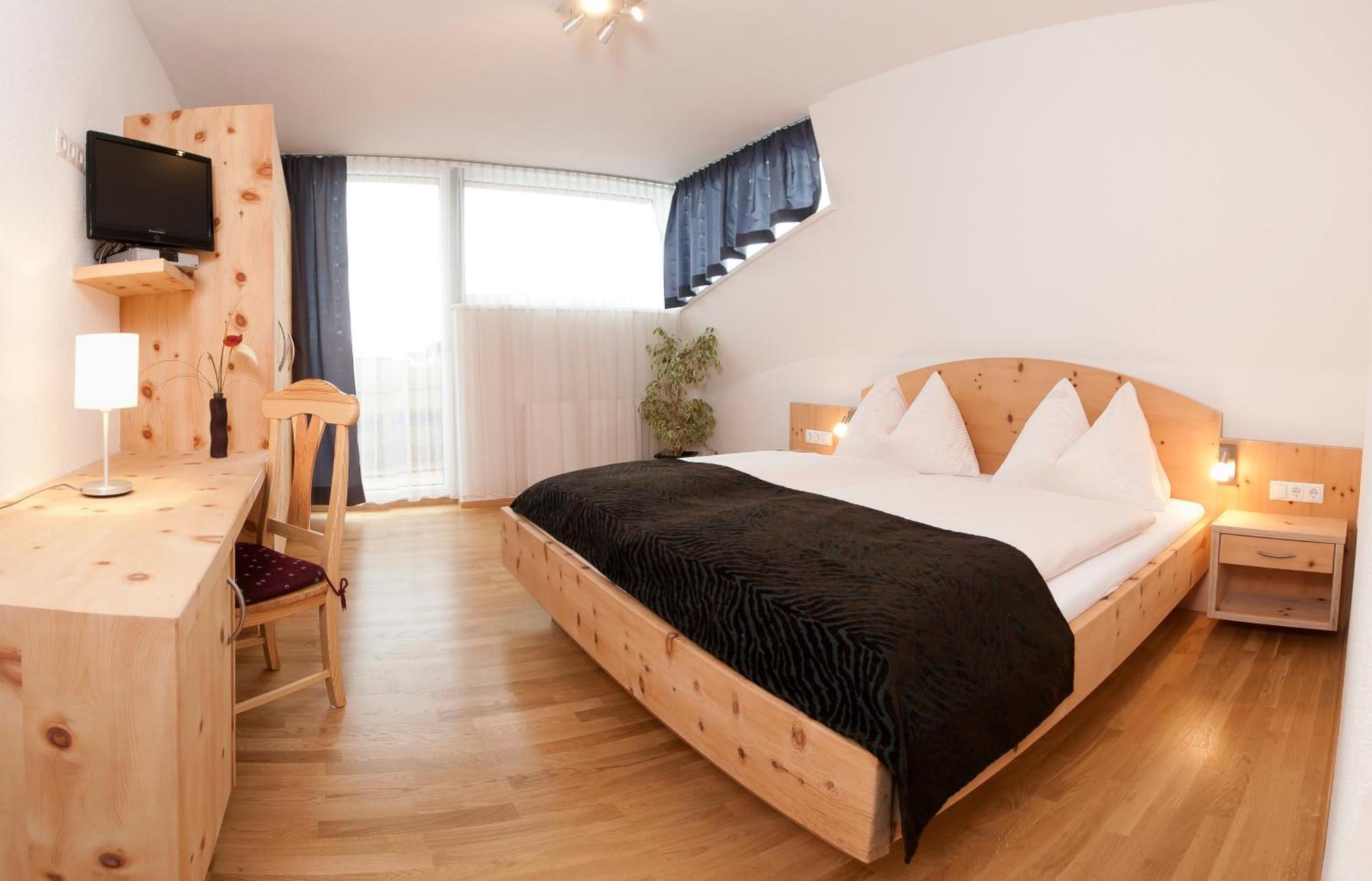 Hotel Kleissl Oberperfuss Ngoại thất bức ảnh