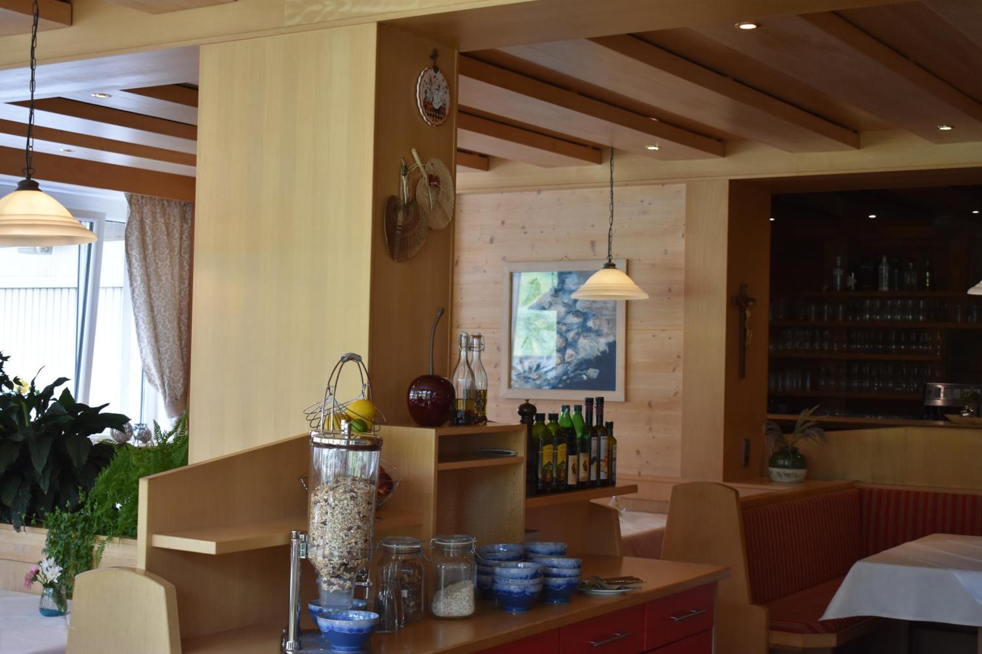 Hotel Kleissl Oberperfuss Ngoại thất bức ảnh